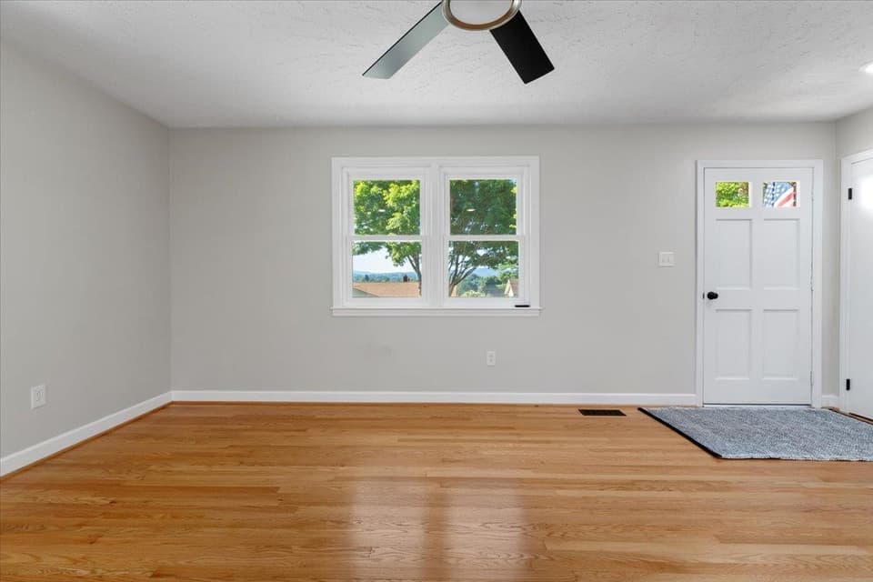 60 Griggs Street, photo 25 of 40