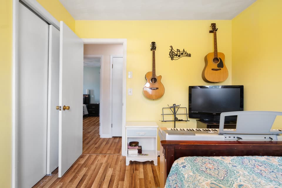 80 Meadow Drive, photo 22 of 40