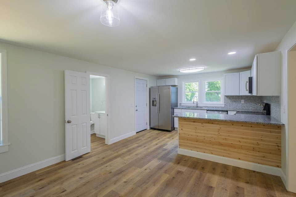 630 School Lane, photo 6 of 33