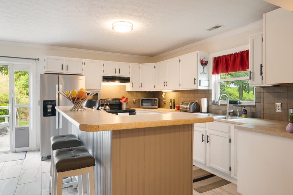 395 Warren Street, photo 21 of 40