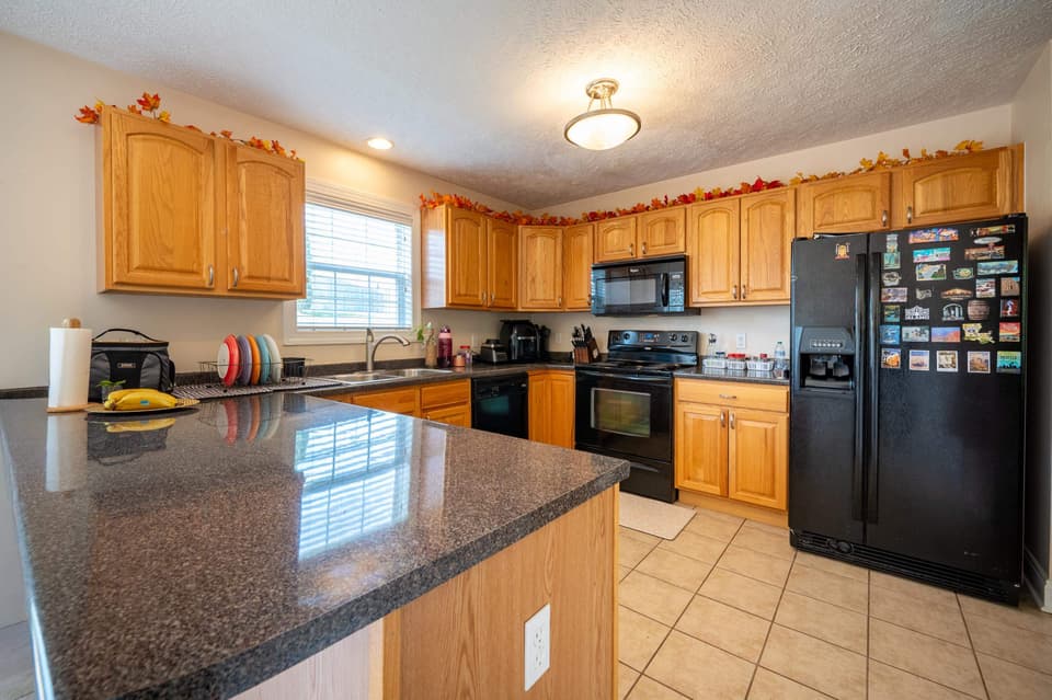 320 Tall Oak Boulevard, photo 21 of 40