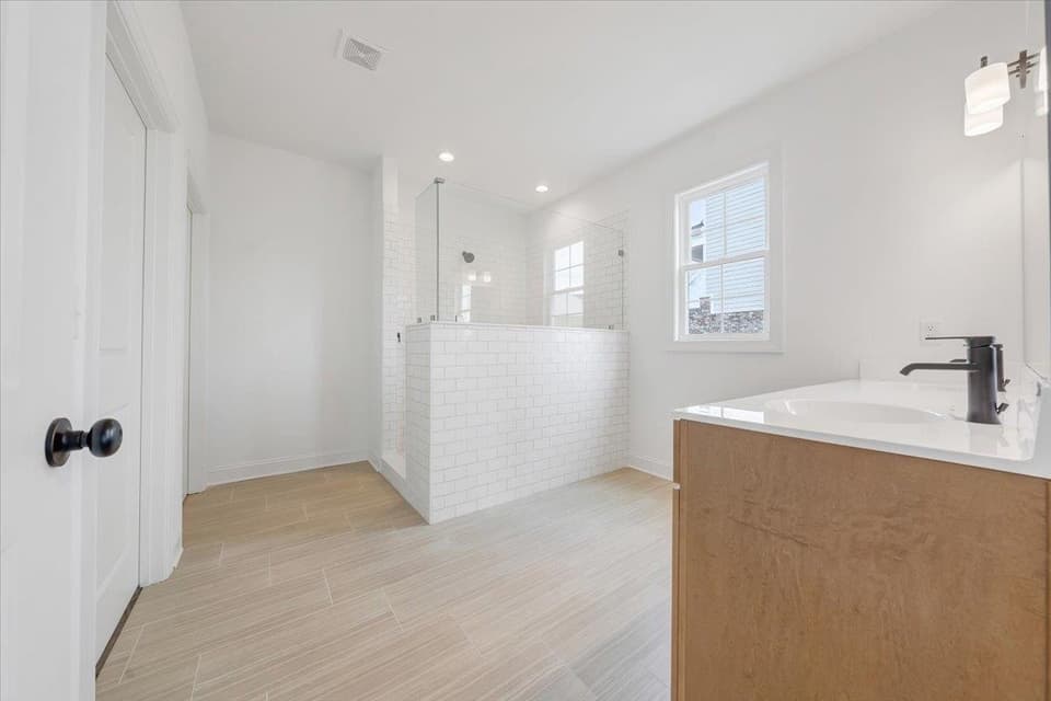 1027 Round Meadow Drive, photo 26 of 40