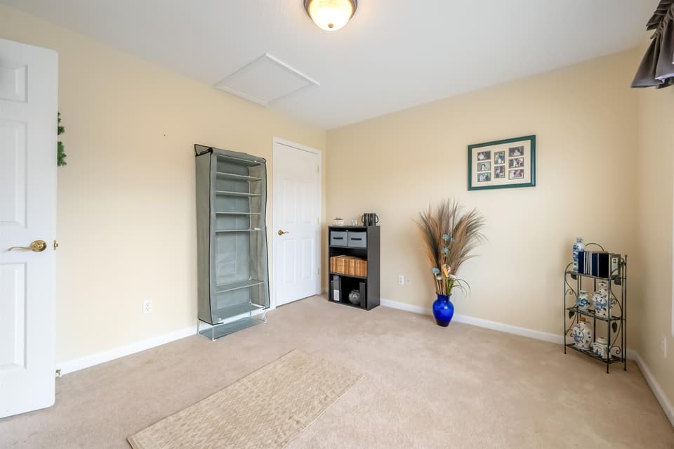 300 Meadow Drive, photo 39 of 40