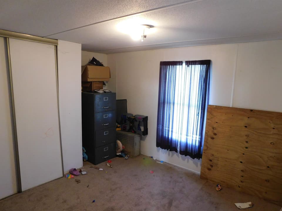 130 Quality Road, photo 2 of 8