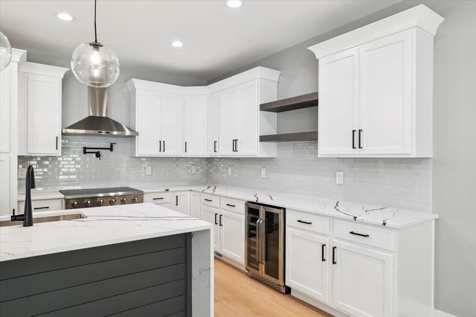 4480 Fairview Drive, photo 16 of 36