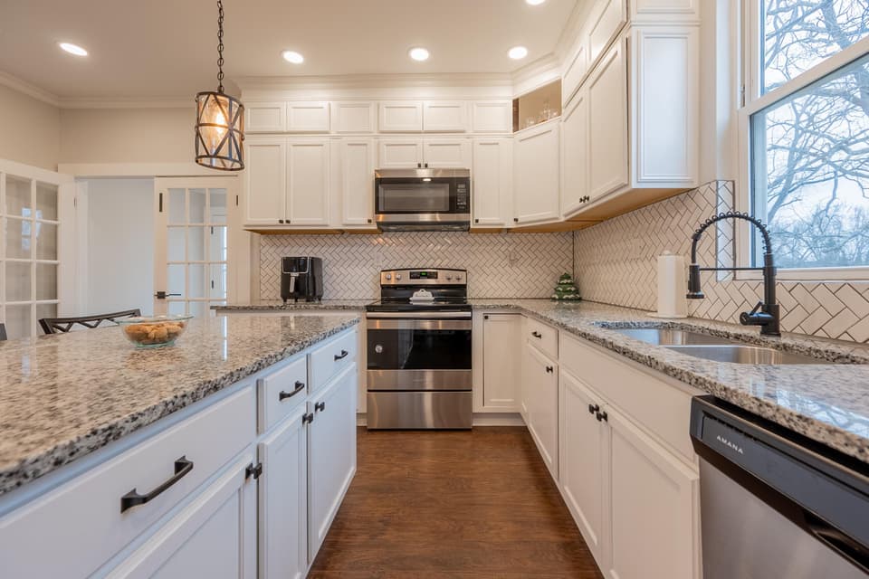 208 Alleghany Street, photo 21 of 40