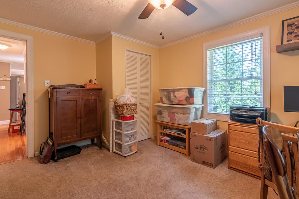 700 Black Bear Run Rd, photo 11 of 39