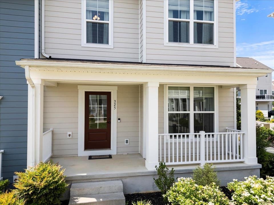 325 John Adams Drive, photo 6 of 40
