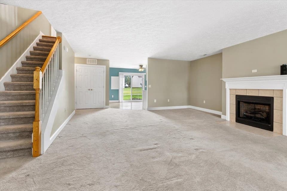 300 Willow Oak Drive, photo 5 of 40