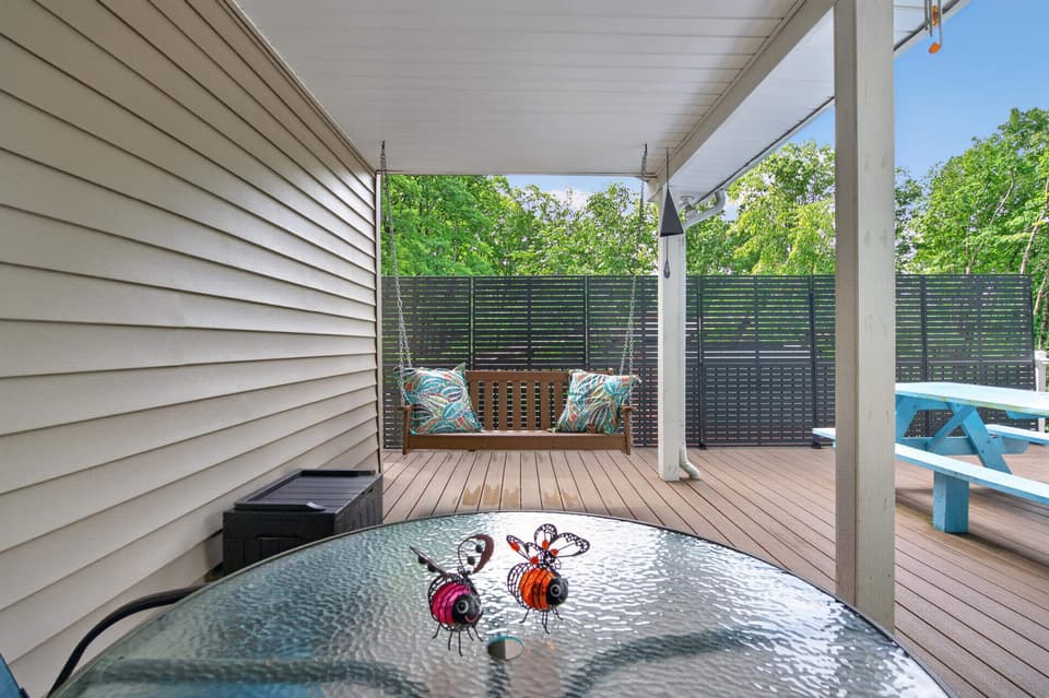 435 Tomahawk Drive, photo 14 of 40