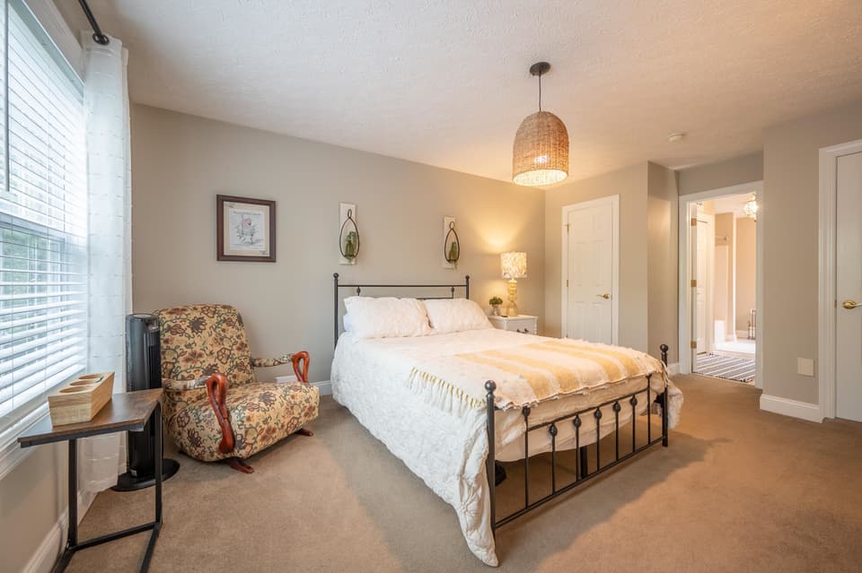 420 Tall Oak Boulevard, photo 29 of 40