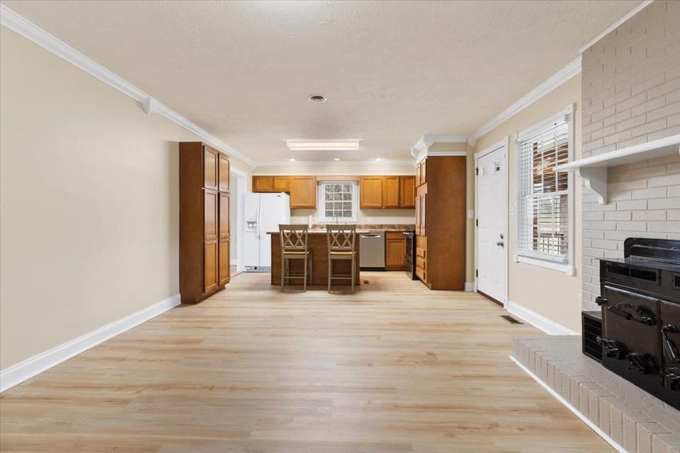 106 Miller Street SE, photo 20 of 40