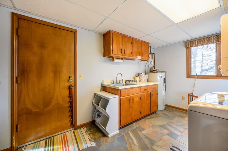 1138 Round Meadow Drive, photo 31 of 40