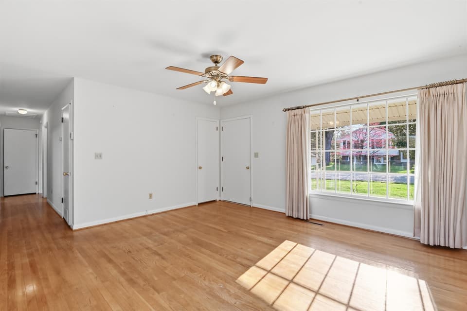 280 Cheverly Drive, photo 7 of 40