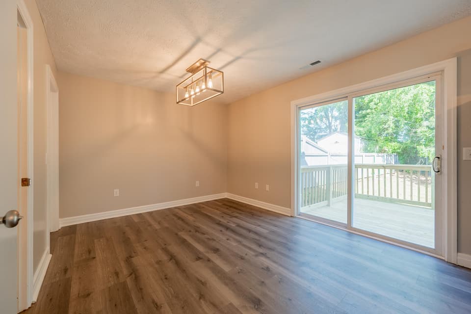 375 Warren Street, photo 15 of 40