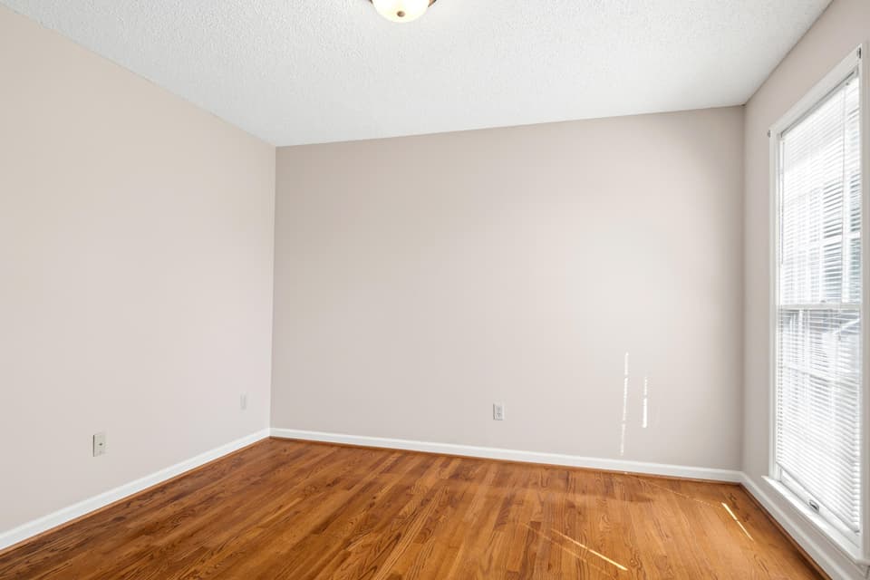 175 Ruby Court, photo 11 of 40