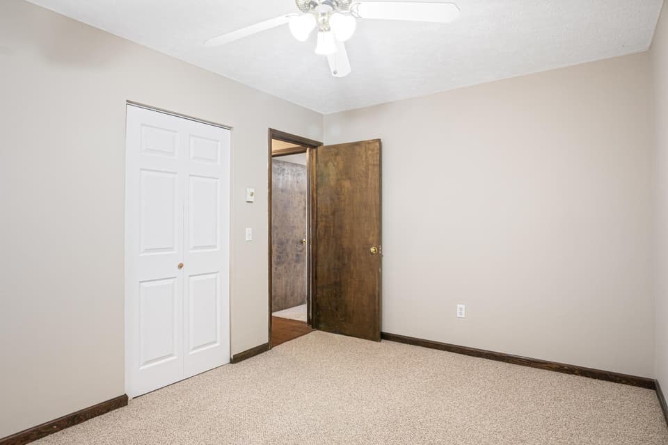 395 Arrowhead Trail, photo 23 of 40