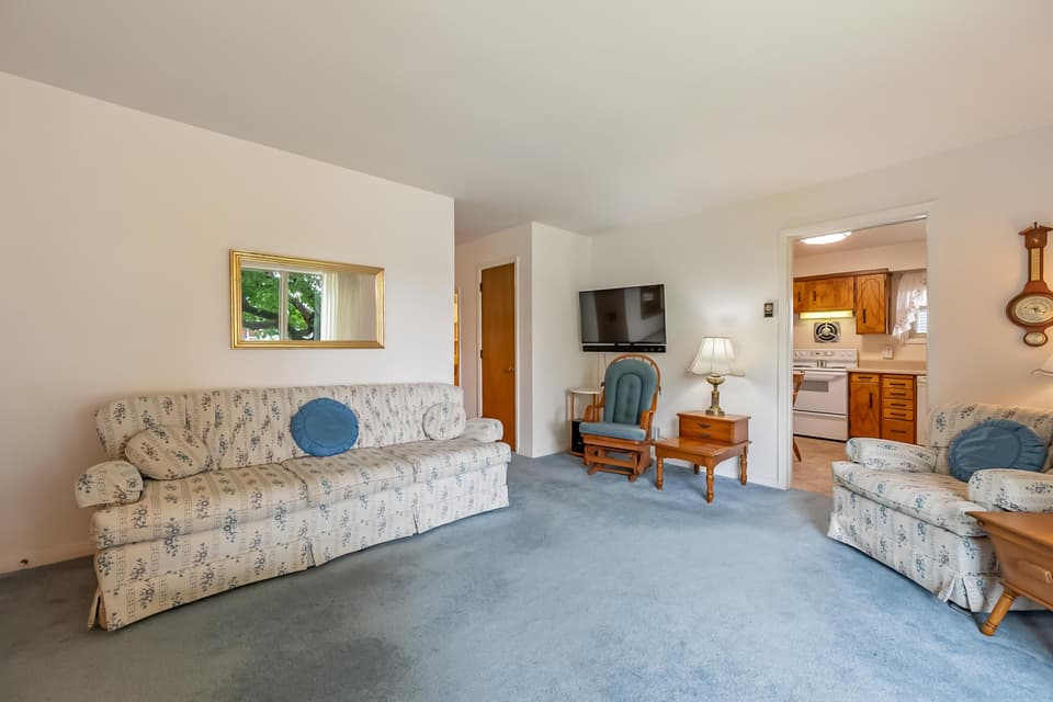 109 Longview Drive, photo 6 of 30