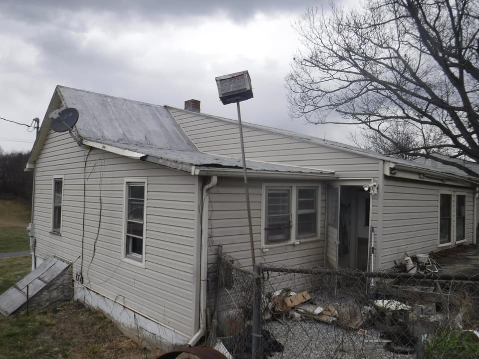 450 Wades Ln, photo 6 of 7
