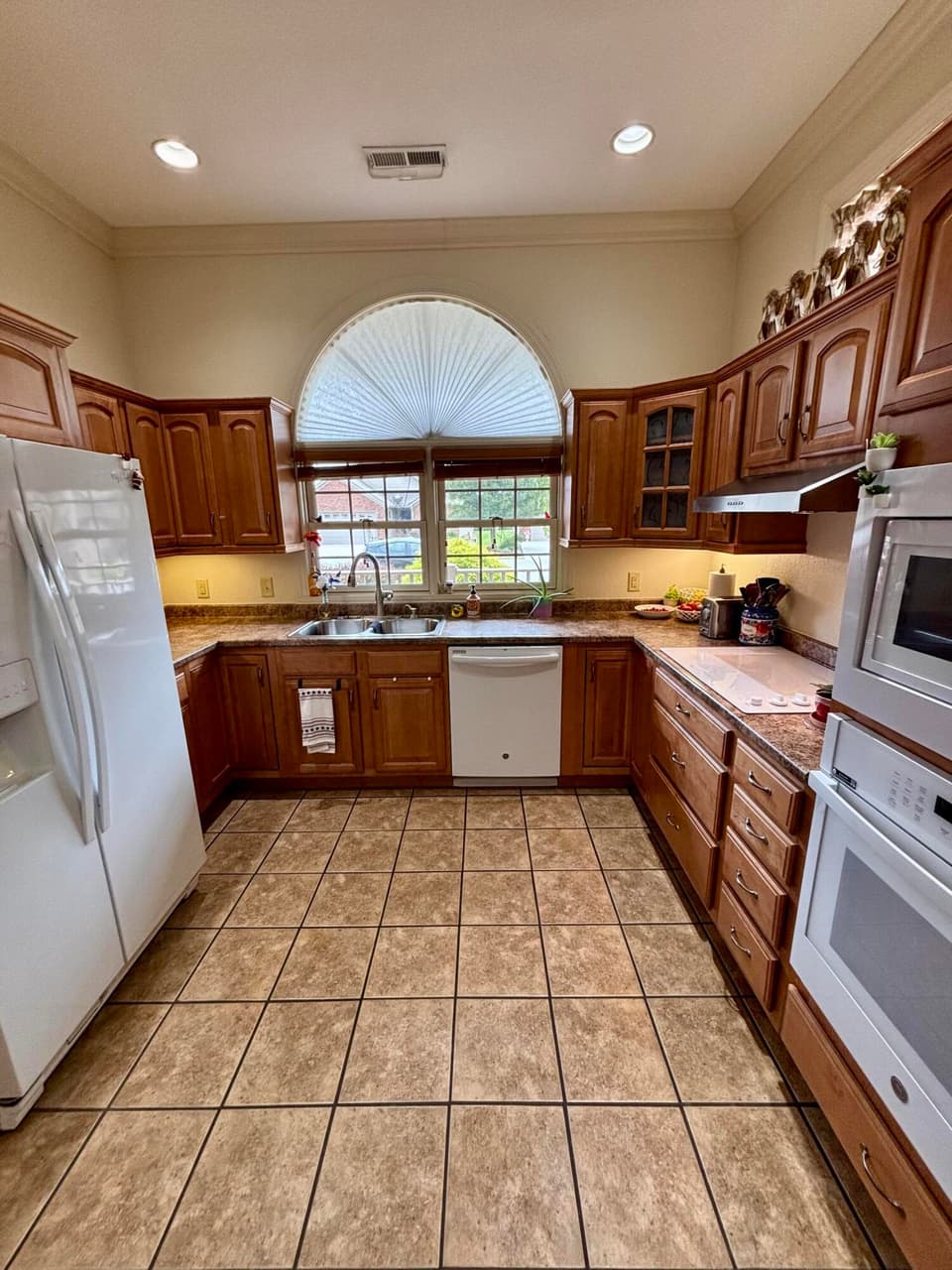 105 Alexa Ln, photo 7 of 39