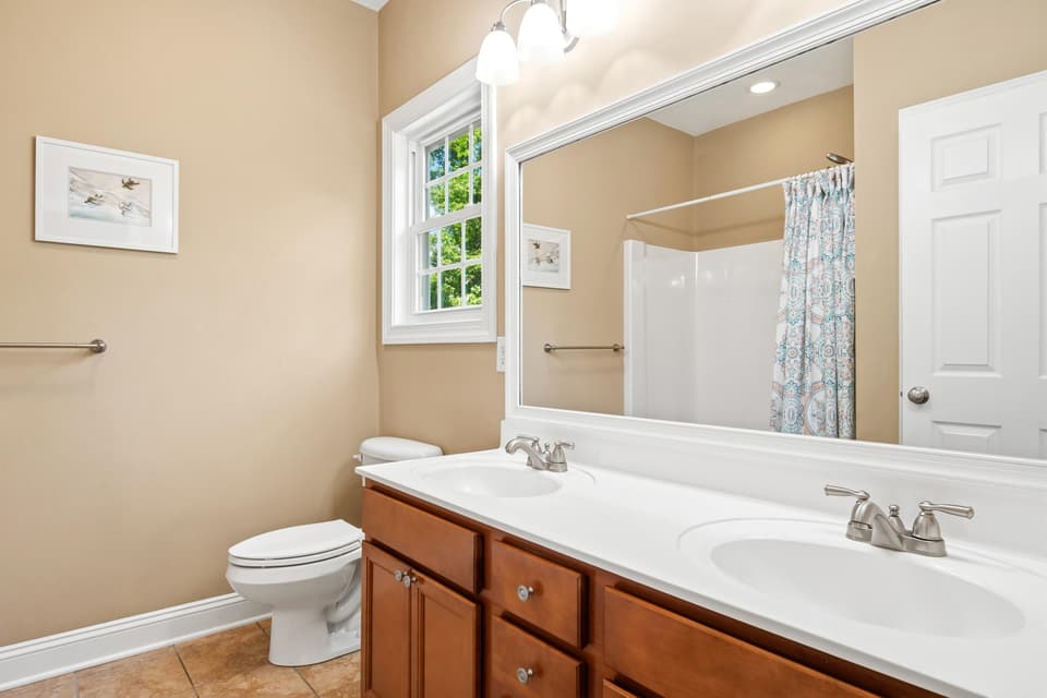 925 Brooklyn Avenue, photo 21 of 40
