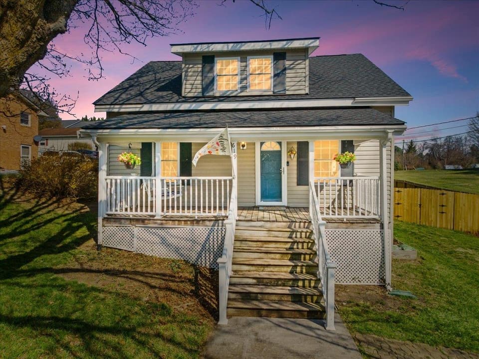 619 E Main Street, photo 2 of 40