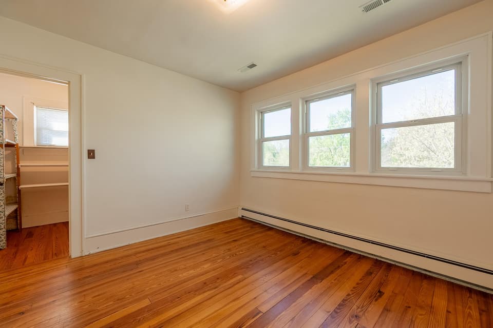 108 Miller Street SE, photo 37 of 40
