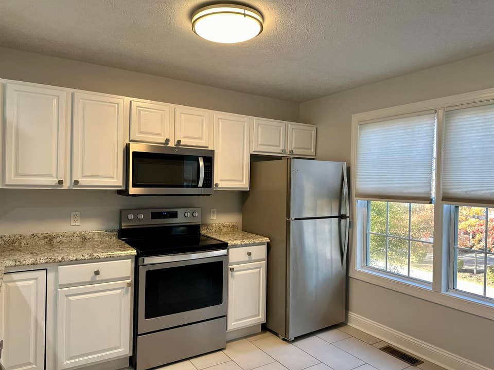 800 Oak Tree Boulevard, photo 29 of 40