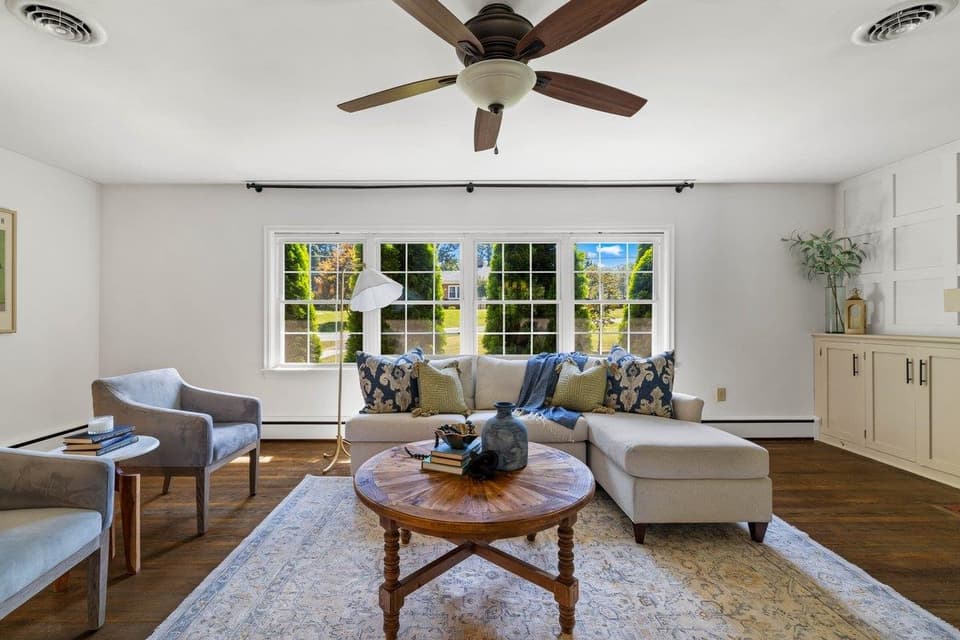 905 Oak Drive, photo 6 of 40