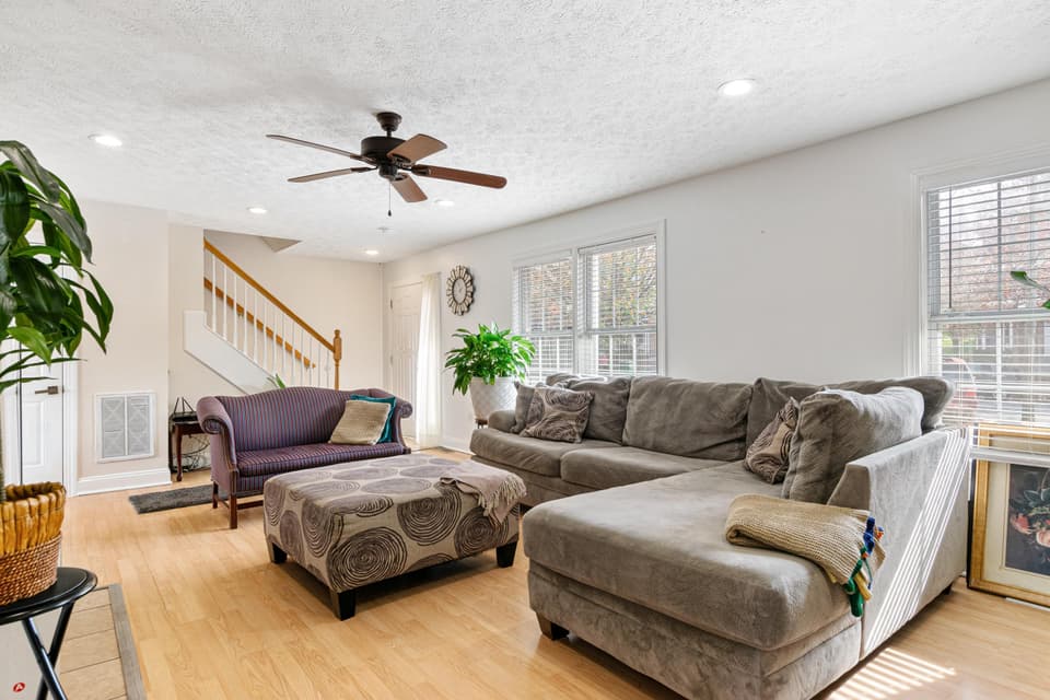625 Tall Oak Boulevard, photo 11 of 40