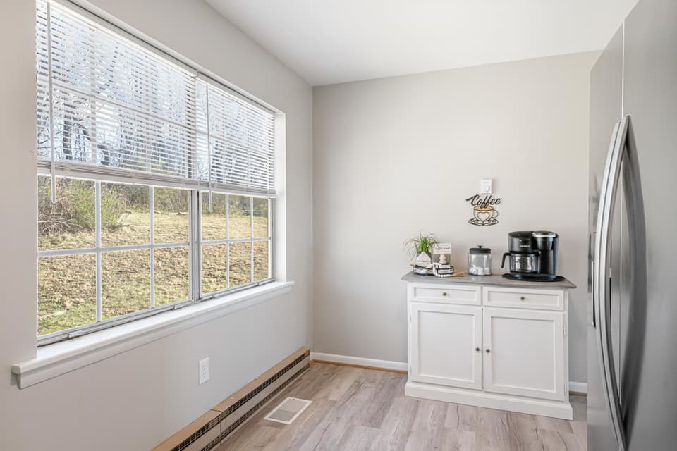 1634 Mud Pike, photo 11 of 34
