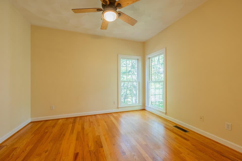 2075 Lubna Drive, photo 32 of 40