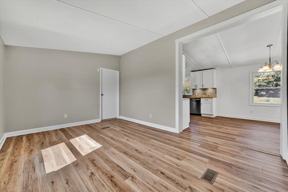 1030 Church St NE, photo 8 of 37