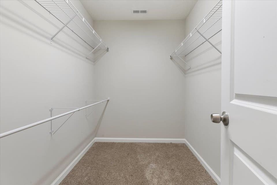 2100 Glade Drive SE, photo 15 of 40