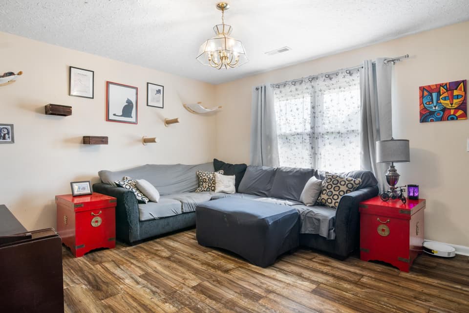 80 Meadow Drive, photo 9 of 40