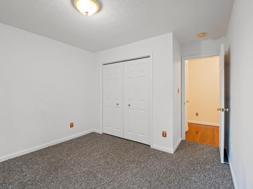 60 Wood Ridge Drive, photo 27 of 40