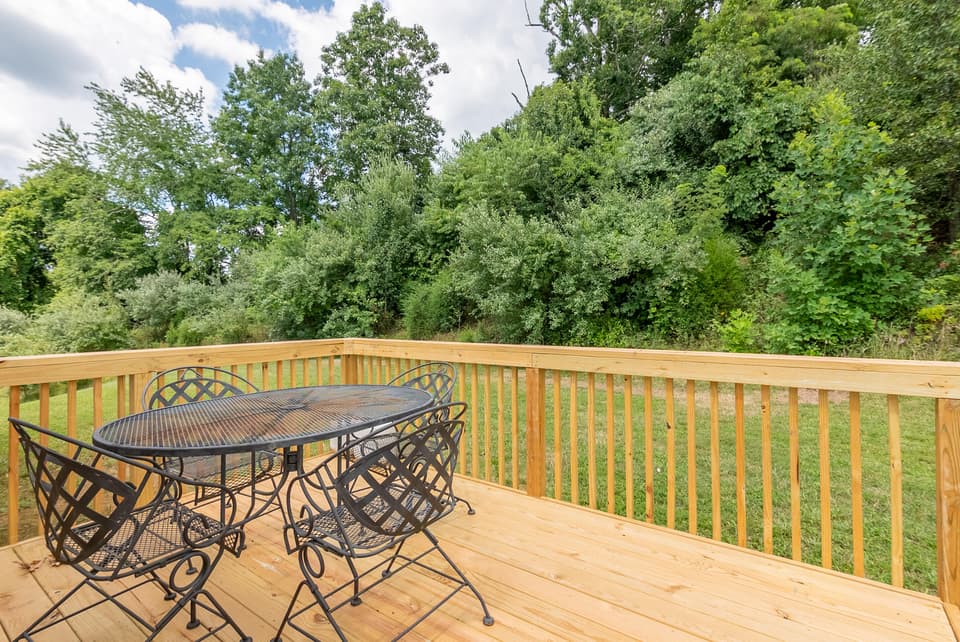 200 Wistaria Drive, photo 20 of 35