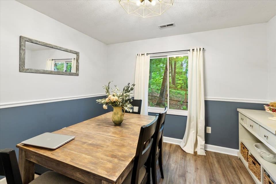 1200 Flint Drive, photo 9 of 40