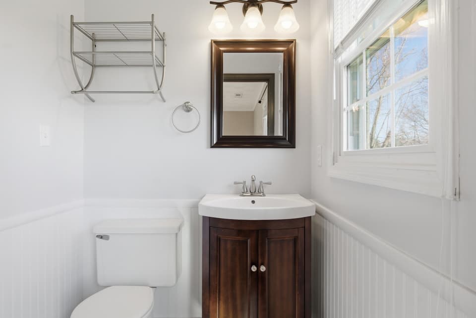 1381 Dow Street, photo 13 of 40