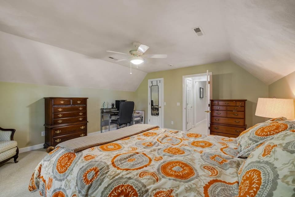 2050 Lubna Drive, photo 24 of 40