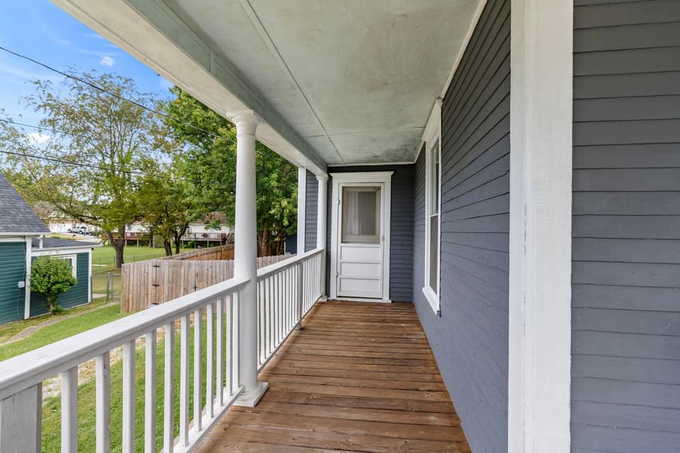 930 Harless Street, photo 25 of 40