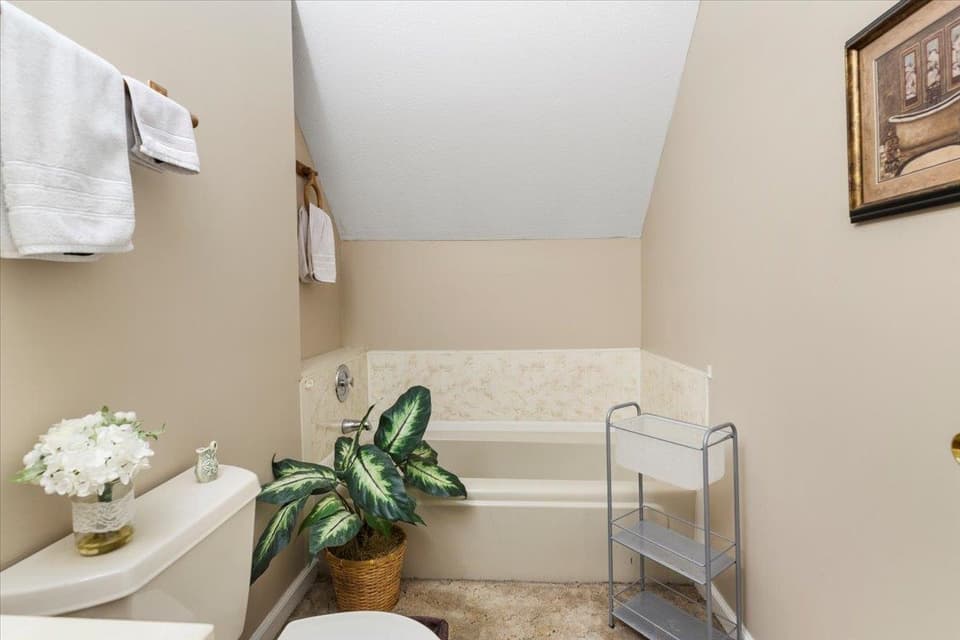 1290 Sherwood Drive, photo 30 of 40