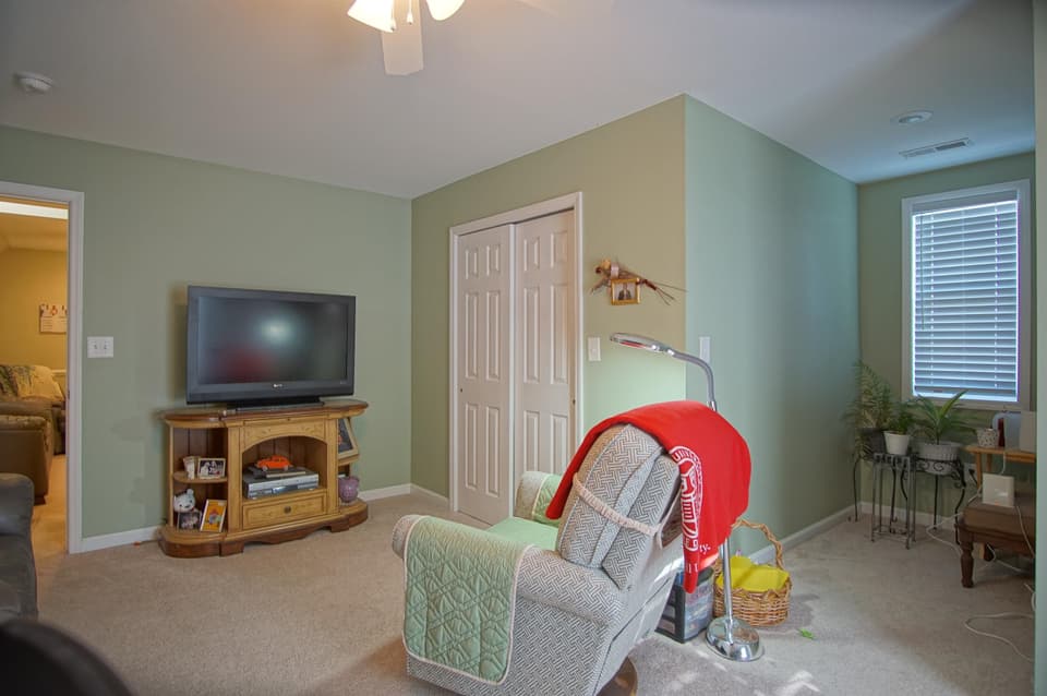1410 Kensington Way, photo 36 of 40