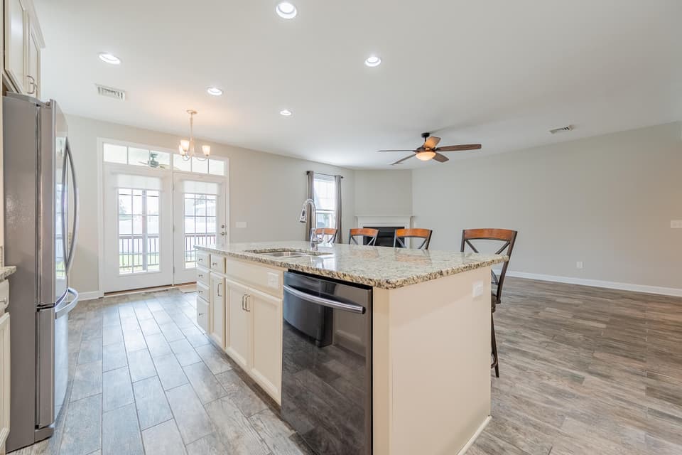 510 Dewdrop Lane, photo 33 of 40