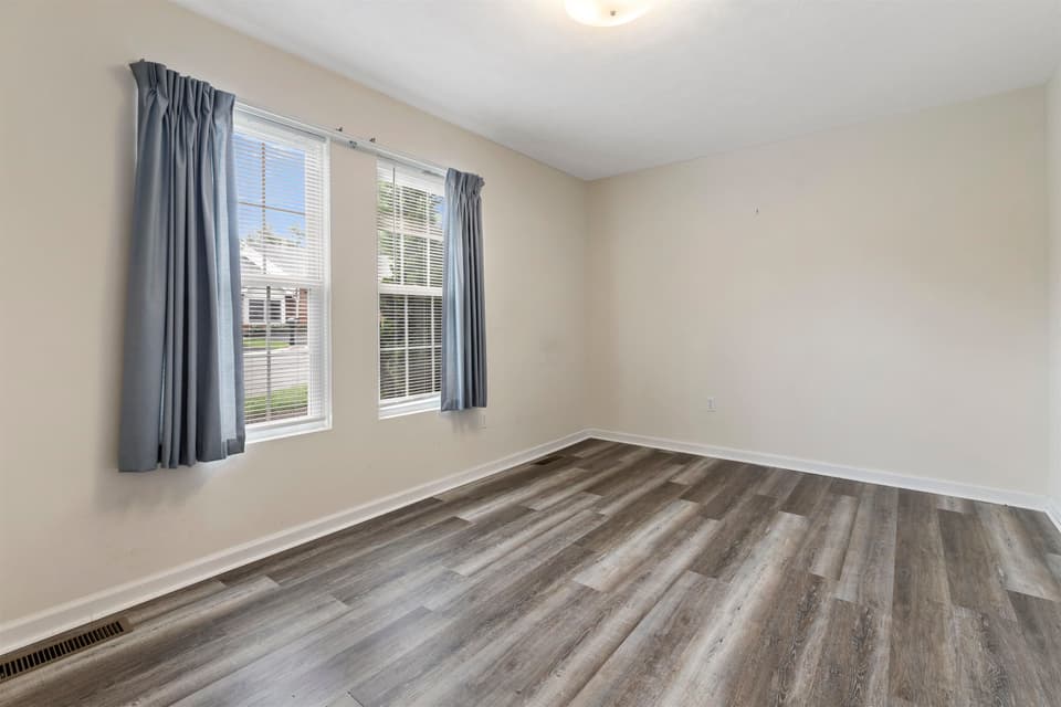 115 Darci Drive SE, photo 15 of 27