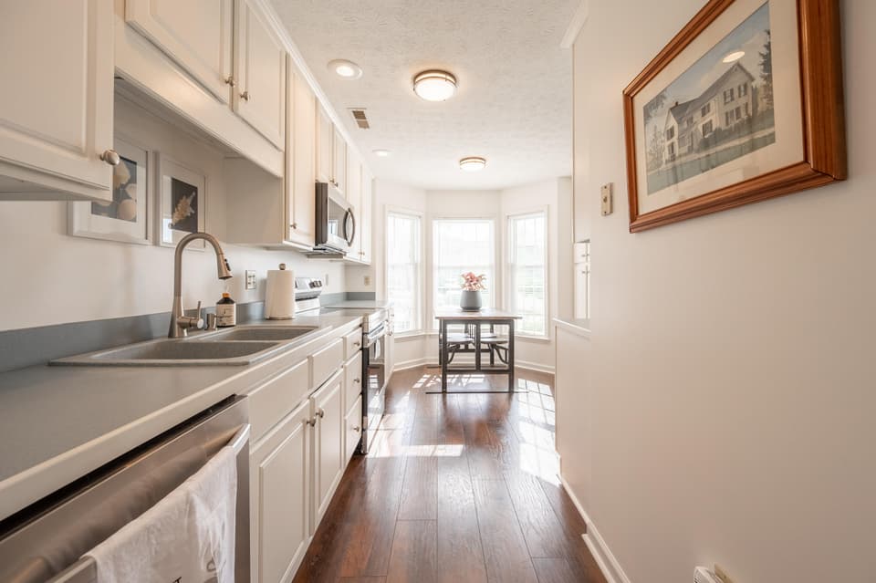 1654 York Dr NW, photo 15 of 38