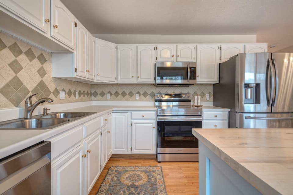 250 Silver Leaf Drive, photo 21 of 40