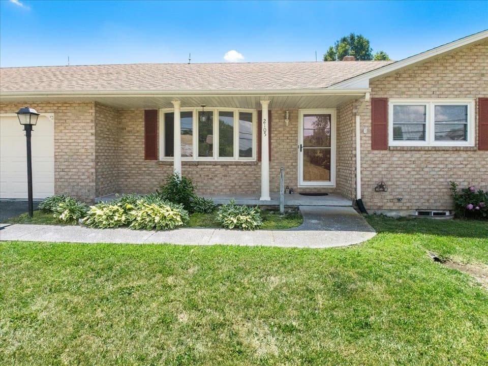2105 Childress Road, photo 3 of 40
