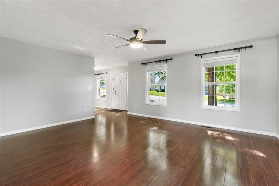 305 Sequoia Circle, photo 12 of 40
