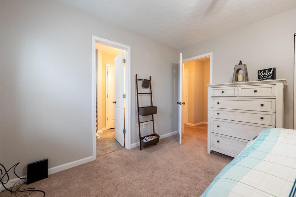 315 Cherokee Drive Unit A, photo 24 of 40